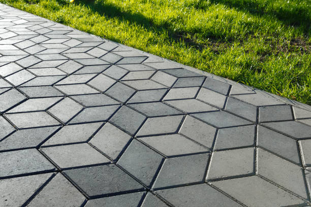 Best Driveway Paving Contractor  in Eagle Crest, OR